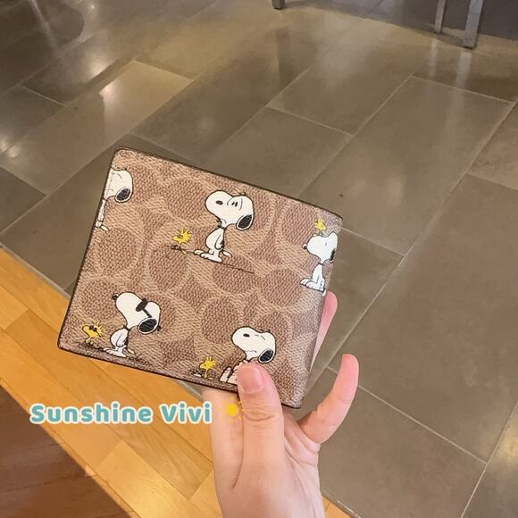 NWT COACH x PEANUTS 3-IN-1 Wallet Signature Coated Canvas Snoopy CBK56 Tan/Multi - Picture 4 of 7